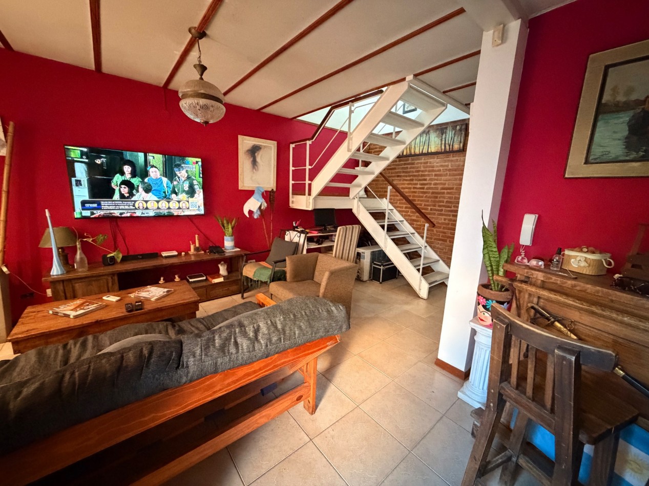 Triplex 4 Ambientes en el Barrio el Solar