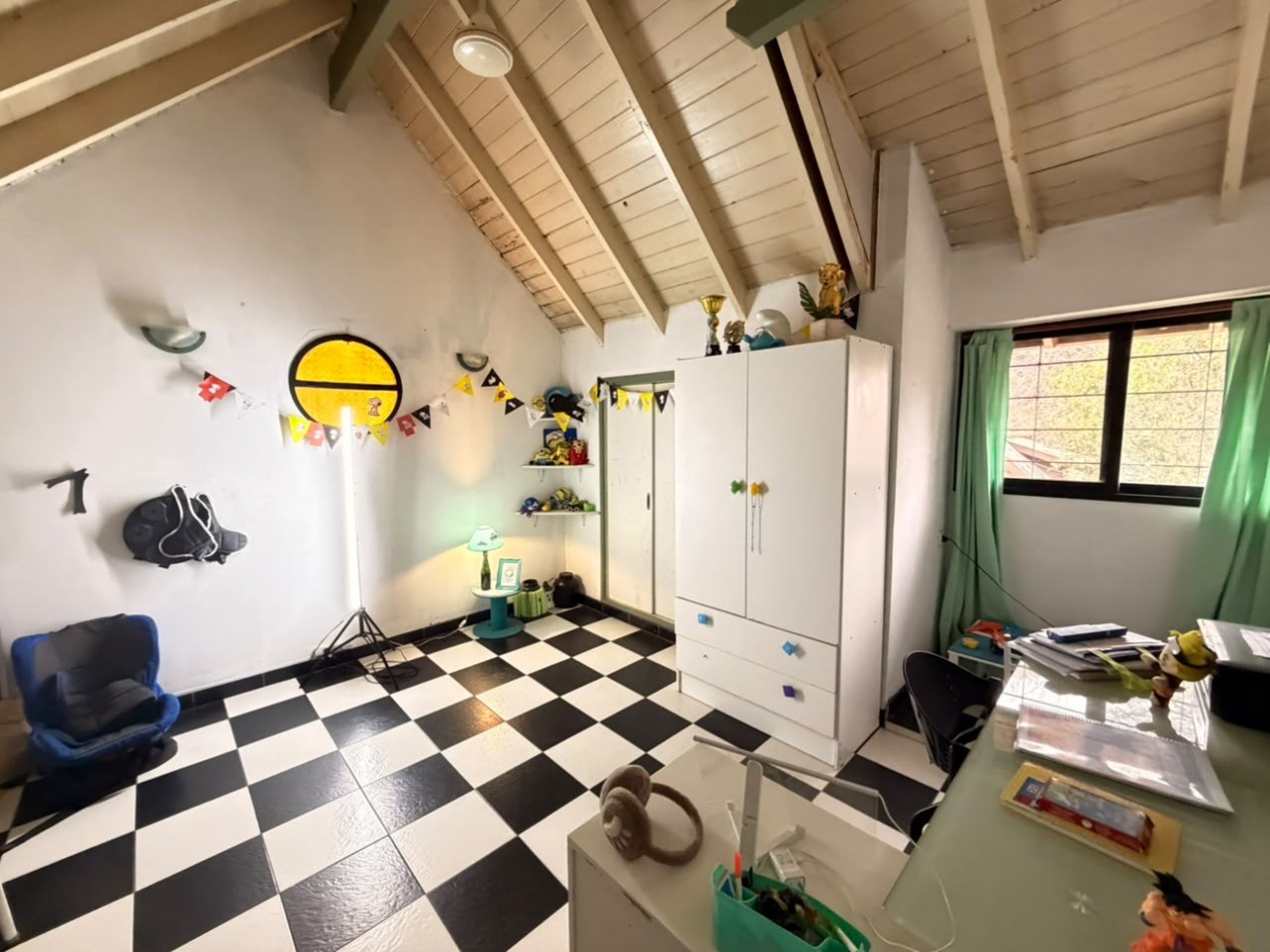  VENTA CASA 4 AMBIENTES DEL VISO 
