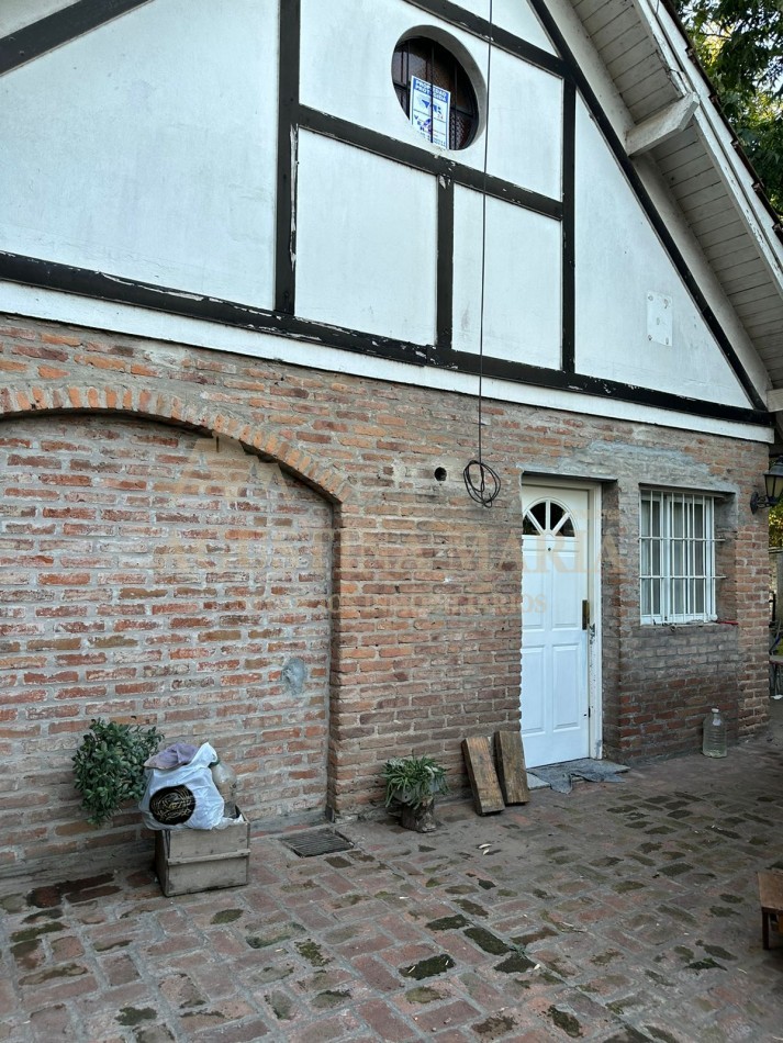  VENTA CASA 4 AMBIENTES DEL VISO 