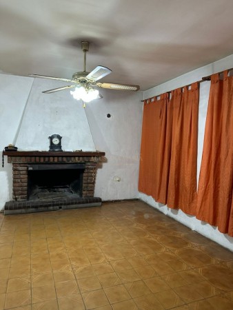  VENTA CASA 4 AMBIENTES 