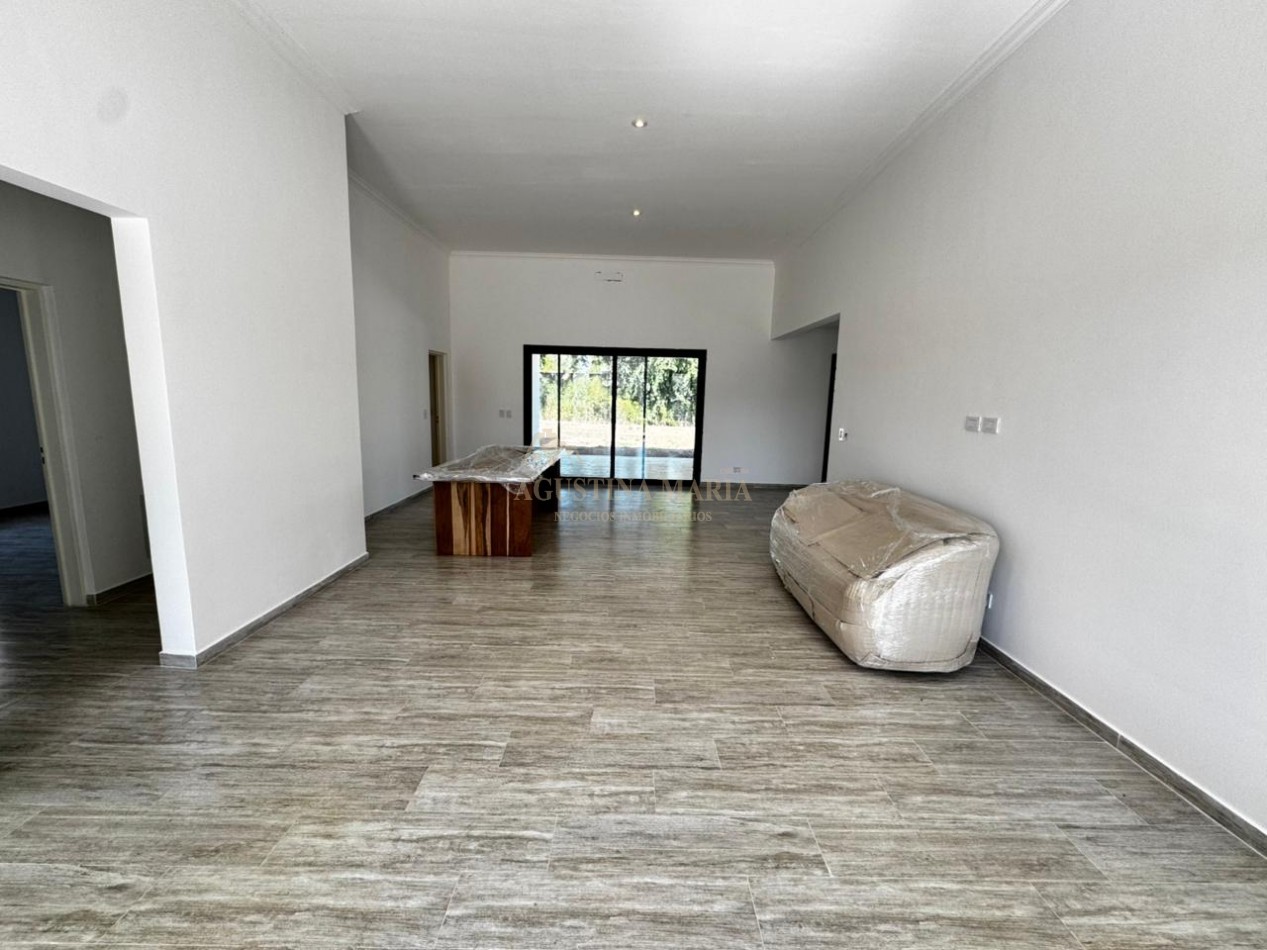VENTA CASA 4 AMBIENTES SAN MATIAS A ESTRENAR