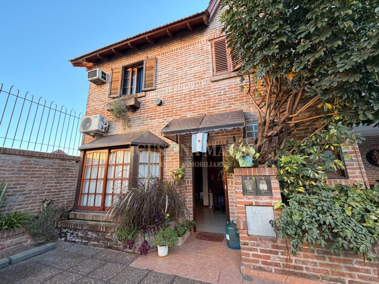 VENTA TRIPLEX 4 AMBIENTES SAN MIGUEL
