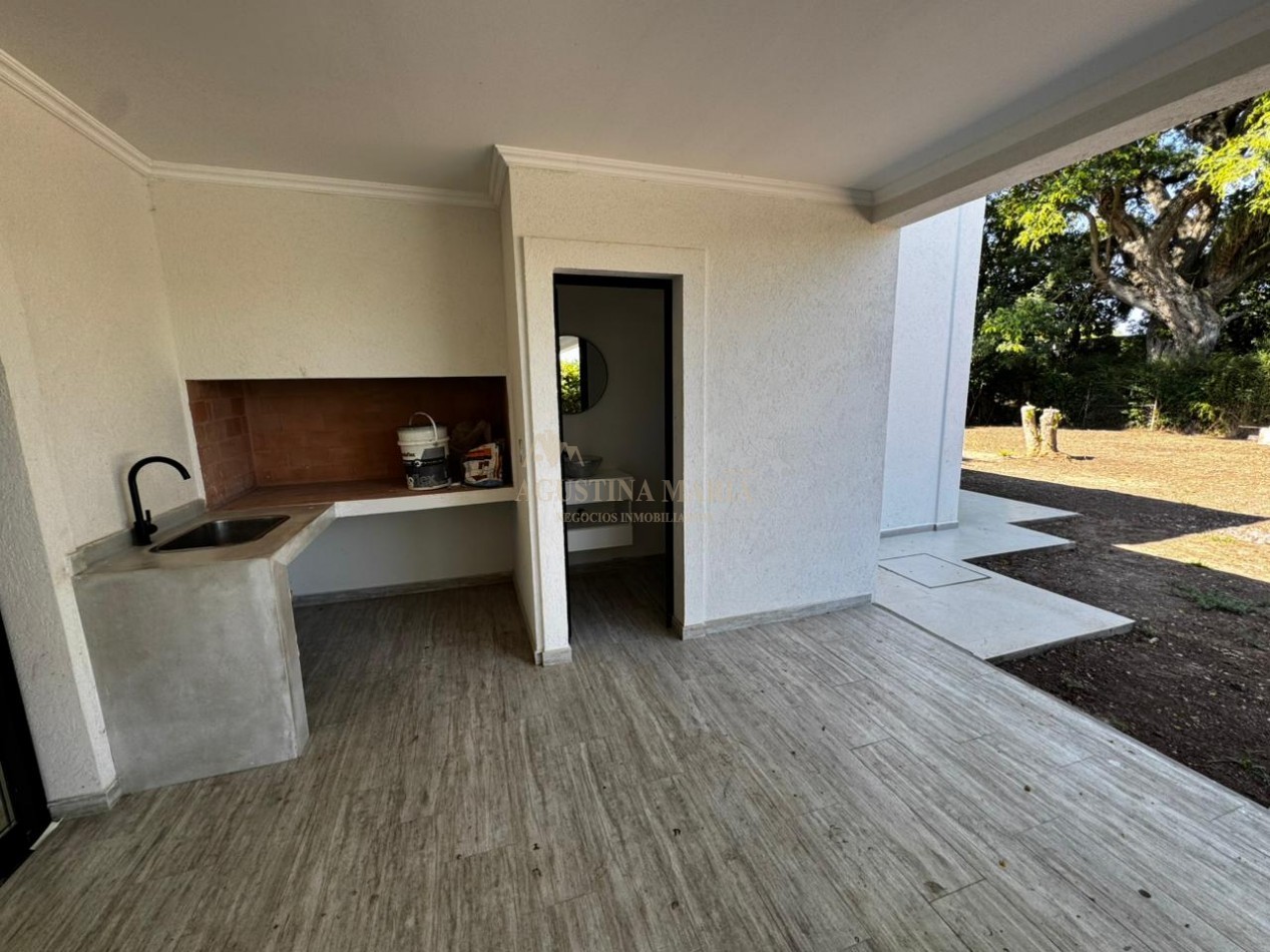 VENTA CASA 4 AMBIENTES SAN MATIAS A ESTRENAR
