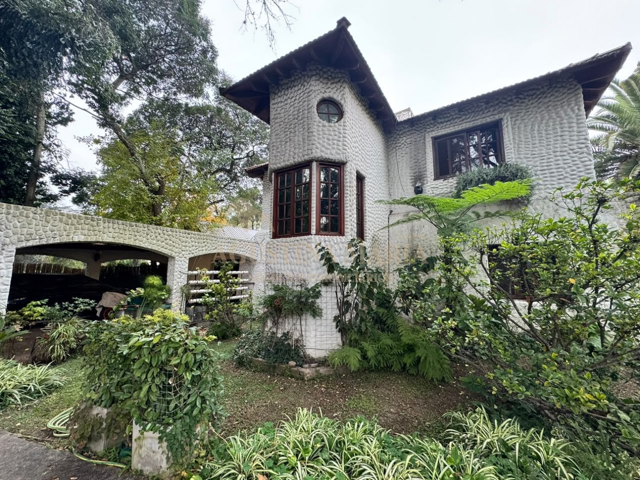 VENTA CASA 4 AMBIENTES ESTILO MEDITERRANEO EL CORTIJO