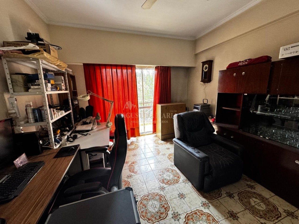 VENTA CASA CON LOCAL  ITUZAINGO