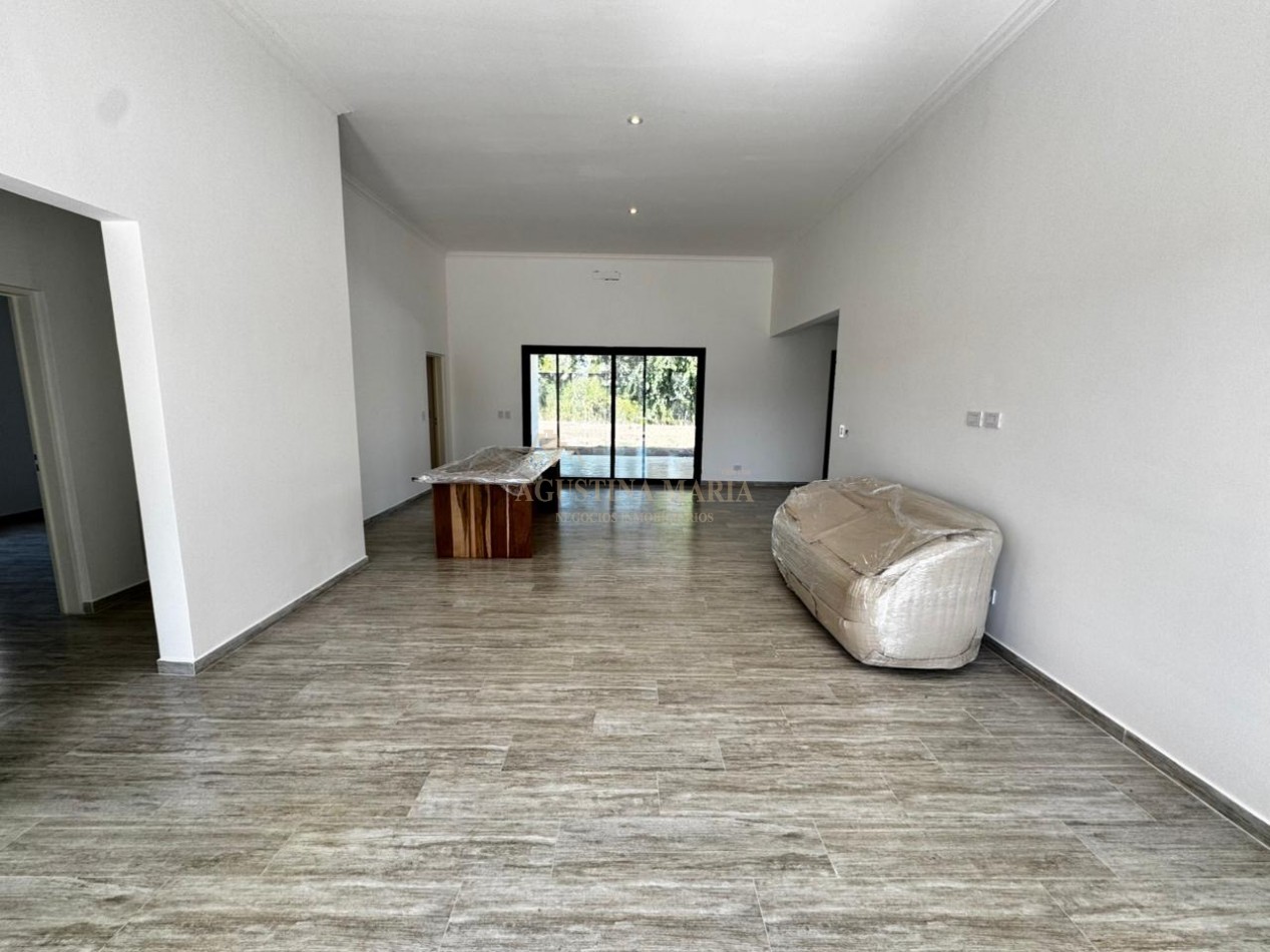 VENTA CASA 4 AMBIENTES SAN MATIAS A ESTRENAR