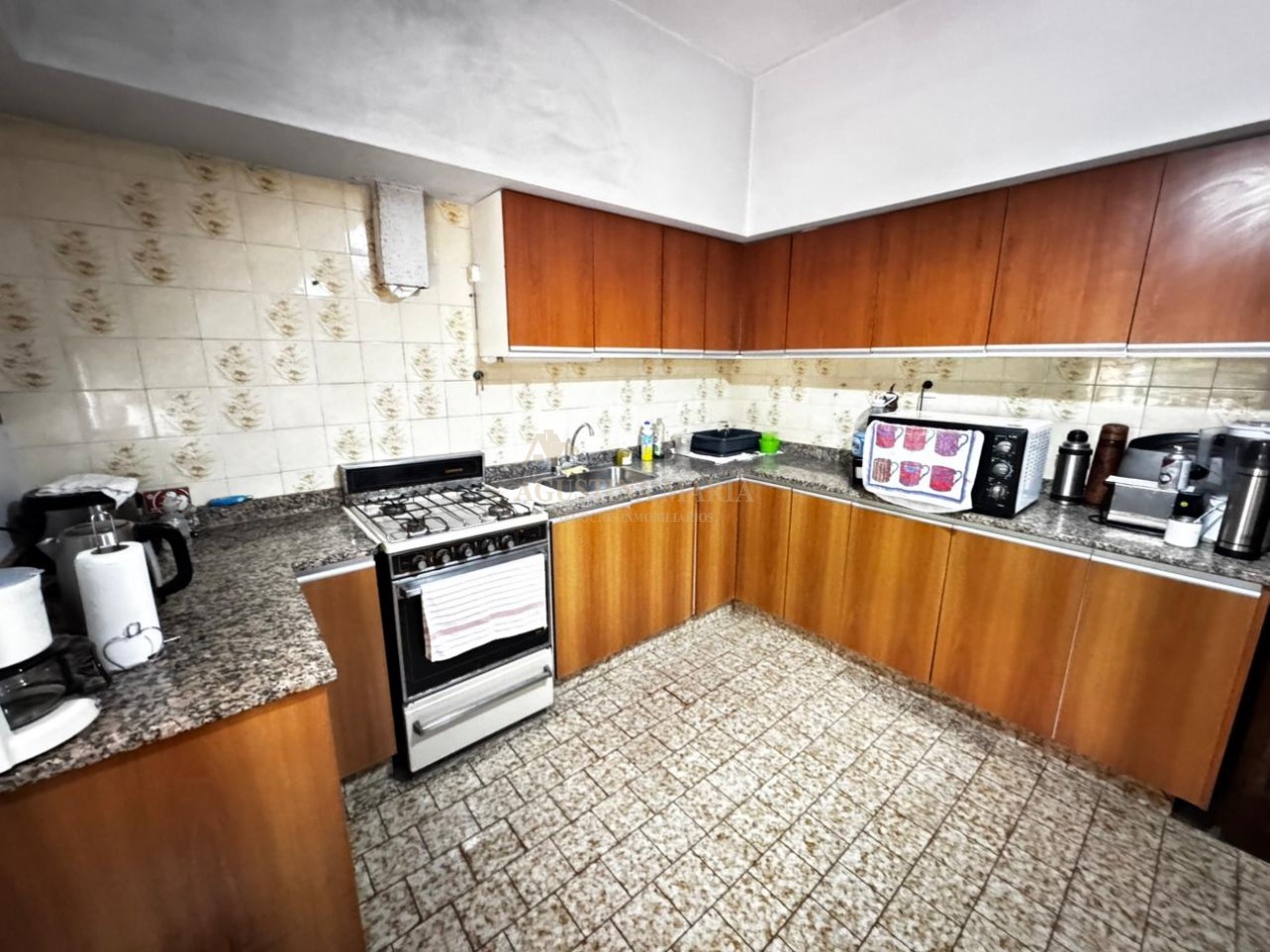 VENTA CASA CON LOCAL  ITUZAINGO