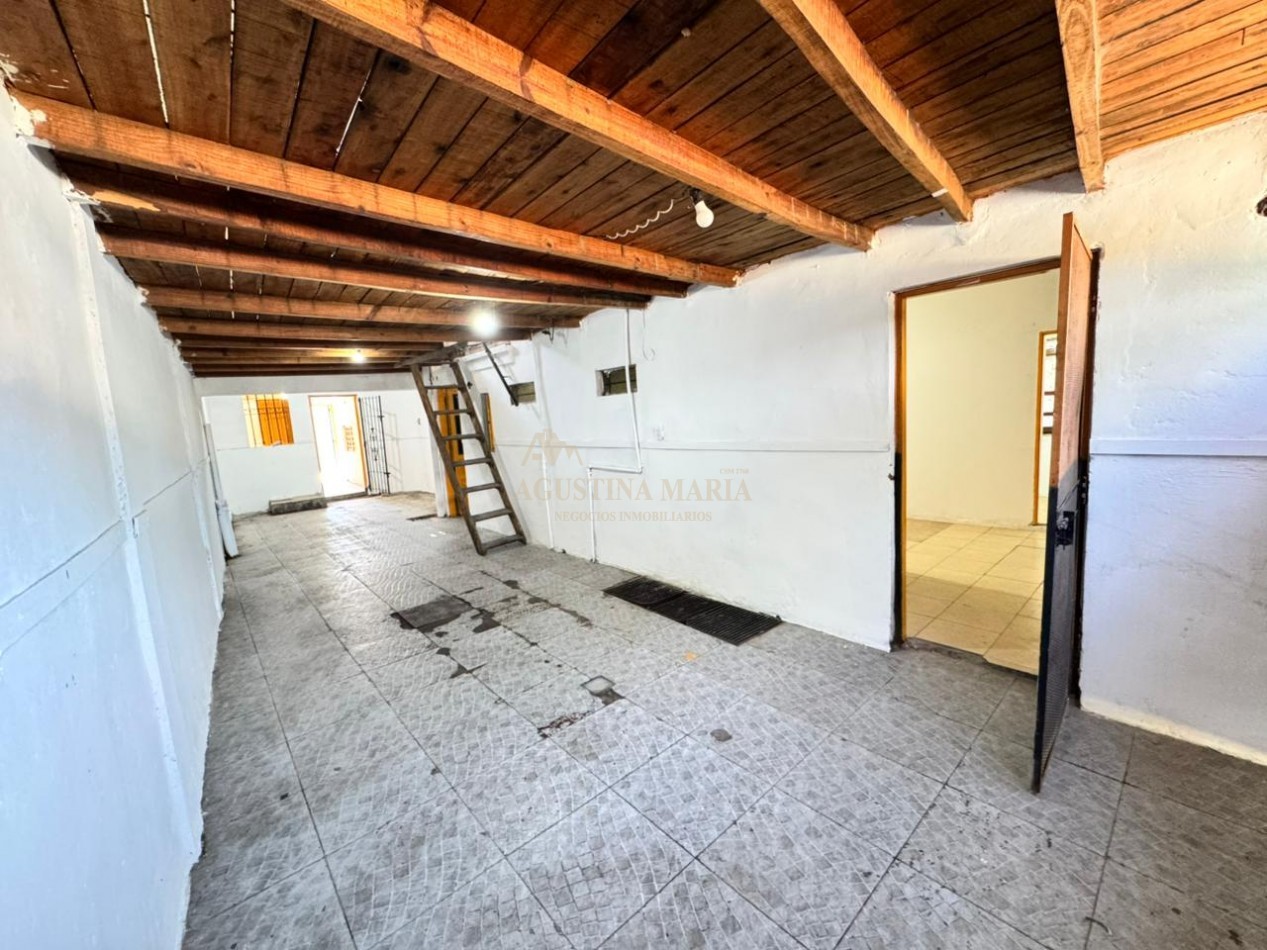 VENTA CASA CON LOCAL JOSE C PAZ