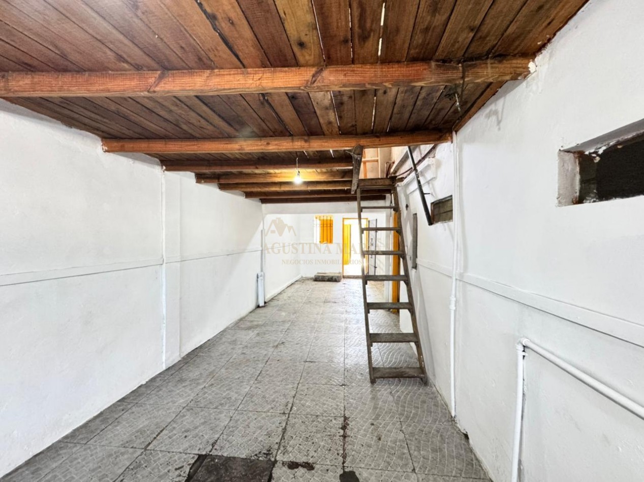 VENTA CASA CON LOCAL JOSE C PAZ