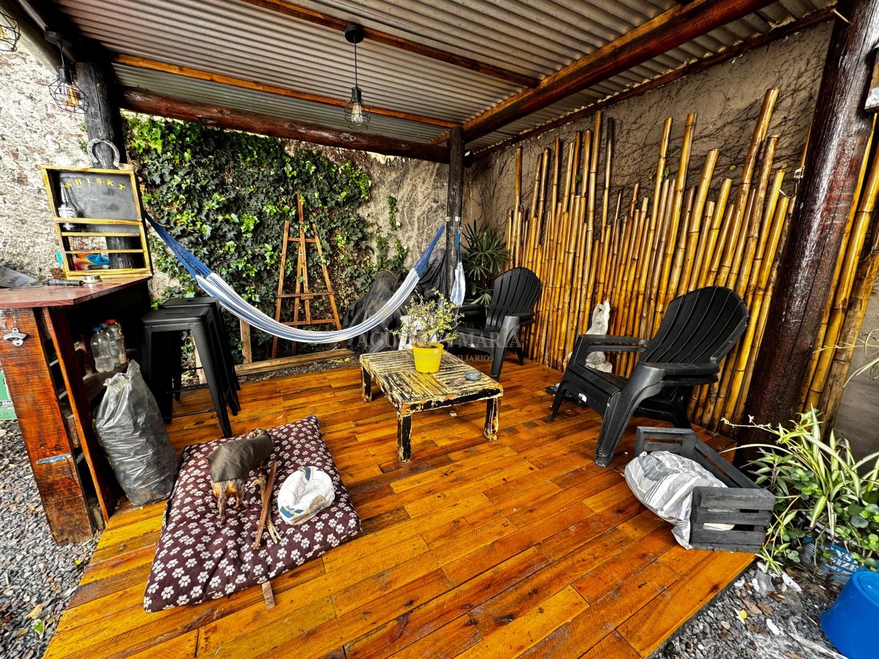 VENTA CASA 4 AMBIENTES MUÑIZ