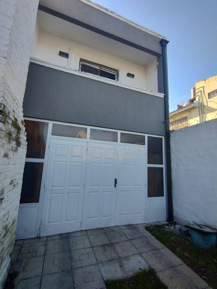 VENTA CASA 4 AMBIENTES MUÑIZ